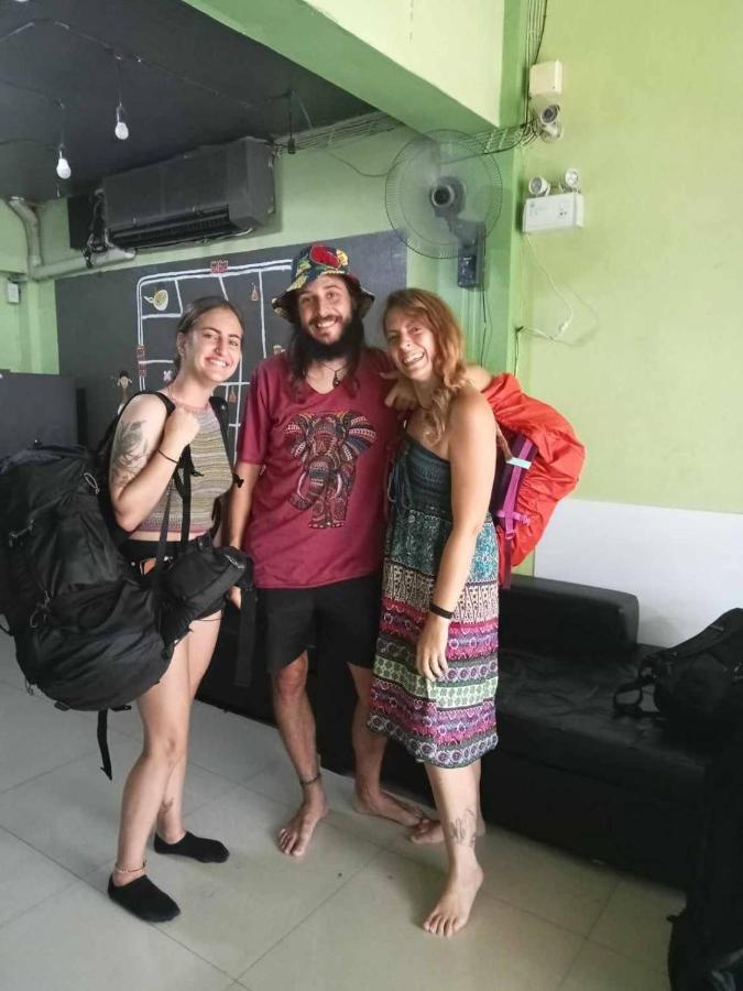 Smile Capsule Hostel Chiang Mai Exterior foto